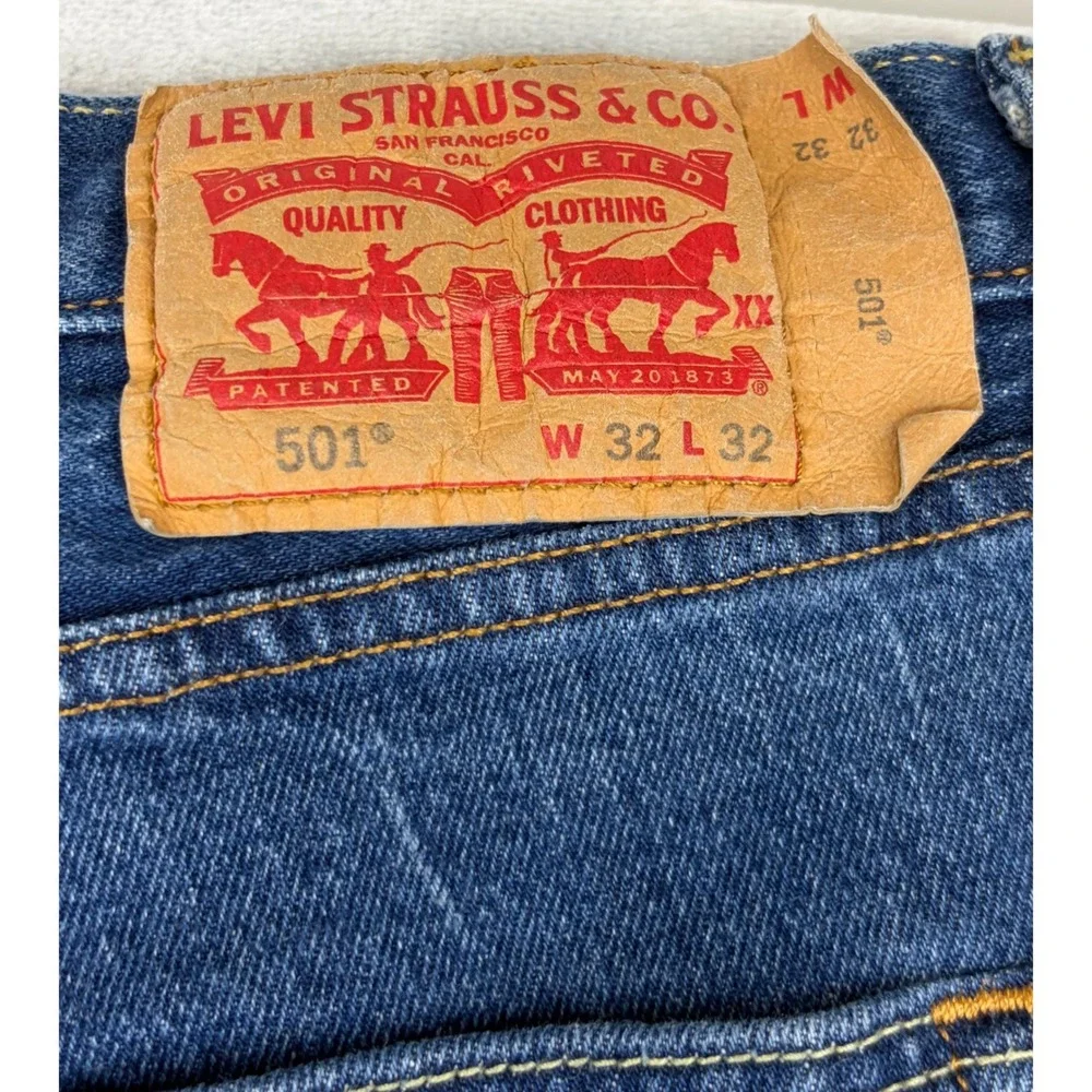 Levis 501 Original Fit Mens Jeans 32x32 Blue‎ Denim Straight Leg Button Fly